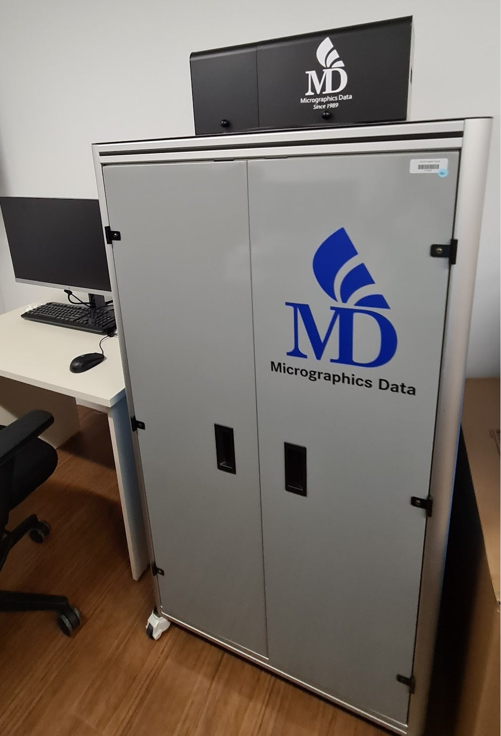 MD AW3 Digital Archive Writer: Preserve Your Data with the Industry's Best Microfilm Resolution & Speed
